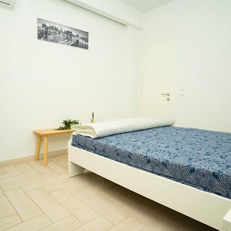 Homey Renovated 1 Bedroom Apartment In Kesariani Athen Eksteriør billede